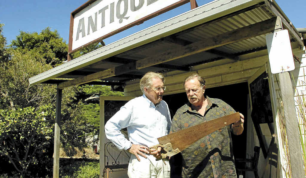 ROLL IT: Jack and Peter Thompson at the Byron Bay International Film Festival. Photo Marc Stapelberg / The Northern Star ROLL IT: Jack and Peter Thompson at the Byron Bay International Film Festival. Photo Marc Stapelberg / The Northern Star